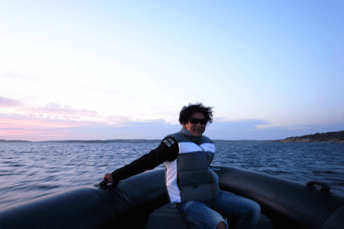 2010060807srboat.gif